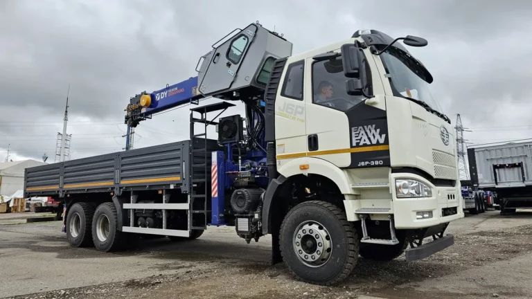 Бортовой FAW CA3250 с КМУ DY SS2036 CAB