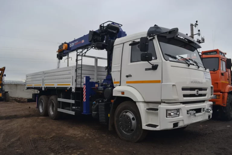 Бортовой КАМАЗ-65115 с КМУ DY SS2037