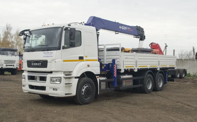 Бортовой КАМАЗ-65207 с КМУ DY SS2036