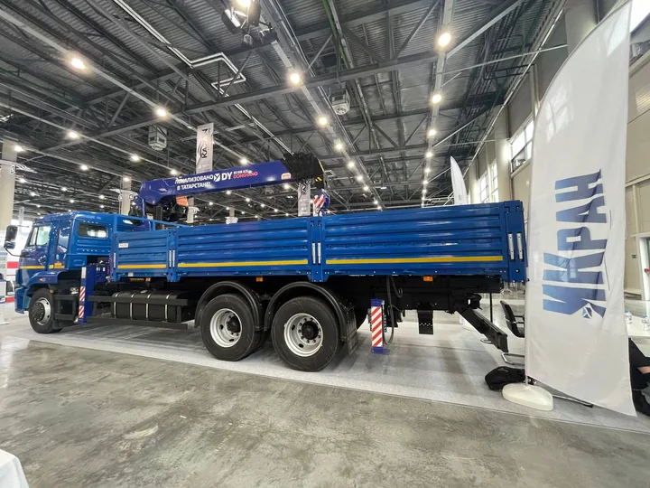 Бортовой КАМАЗ-65117 с КМУ ИКран RS1956 ACE